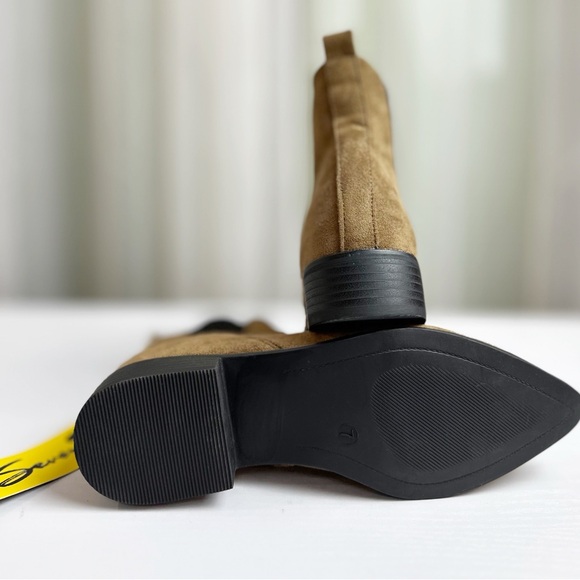 Seven7 Manhattan Tan Suede Ankle Boots - Picture 6 of 6